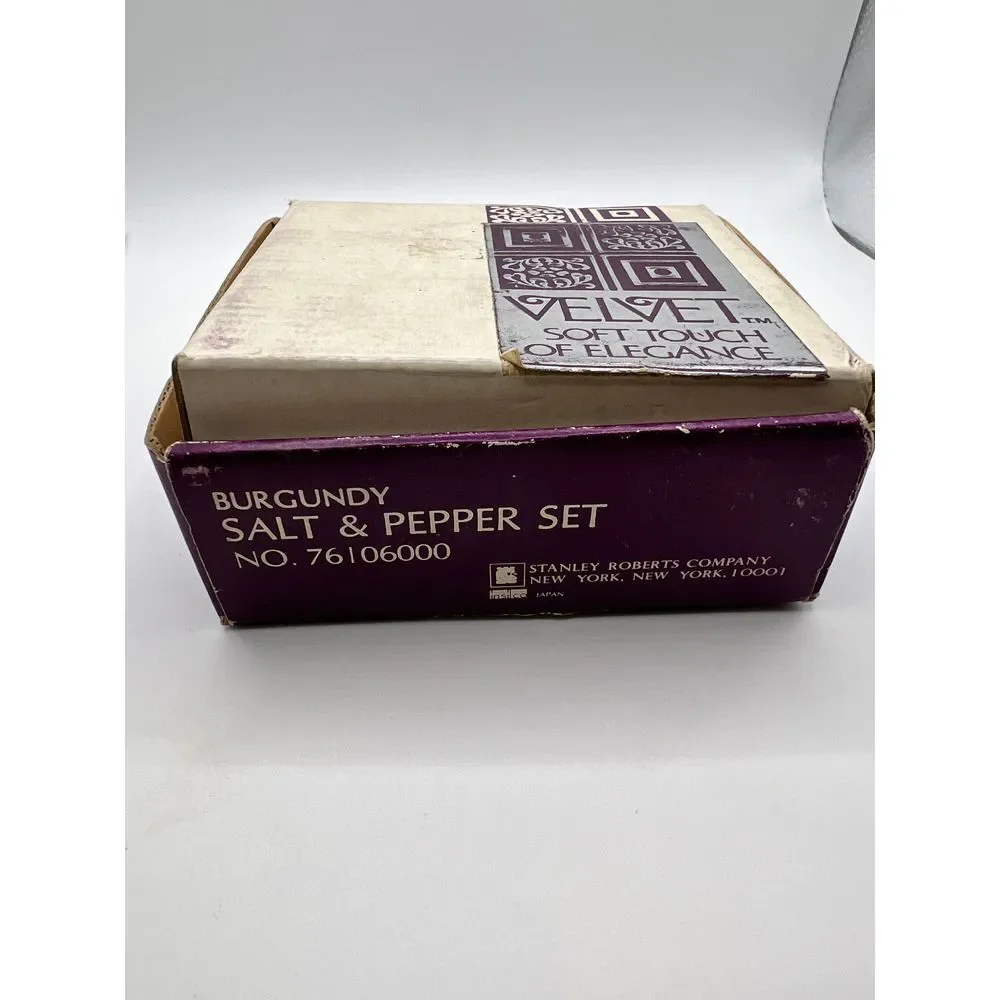 VTG Stanley Roberts Co Velvet Burgundy Salt & Pepper Shakers 3.5